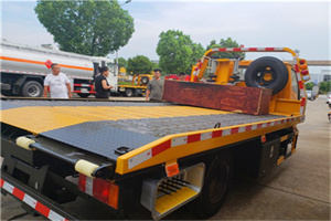 新浦区附近拖车电话号码服务