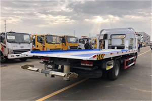 新浦区汽车救援补胎